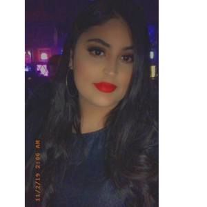 Meet your Posher, Daniela